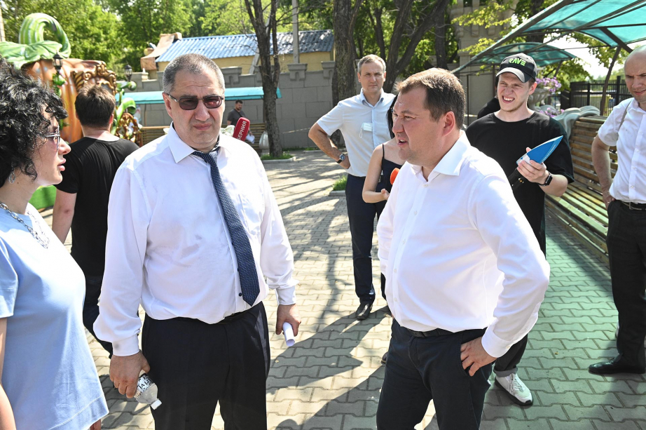 МАКСИМ ЕГОРОВ: ГОРОД ХАБАРОВСК ЯВЛЯЕТСЯ ОДНИМ ИЗ ЛУЧШИХ ПО БЛАГОУСТРОЙСТВУ И КОМФОРТУ НЕ ТОЛЬКО В ДВФО, НО, ПОЖАЛУЙ, И В РОССИЙСКОЙ ФЕДЕРАЦИИ